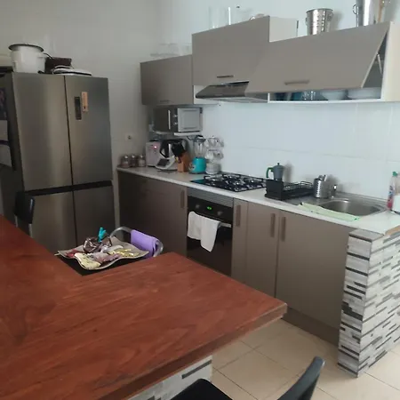 Matrimonial En Casa Compartida *