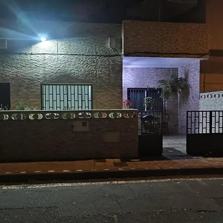 公寓 Matrimonial En Casa Compartida