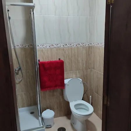 Matrimonial En Casa Compartida * 拉拉古纳