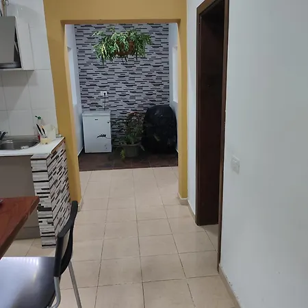 Matrimonial En Casa Compartida 公寓